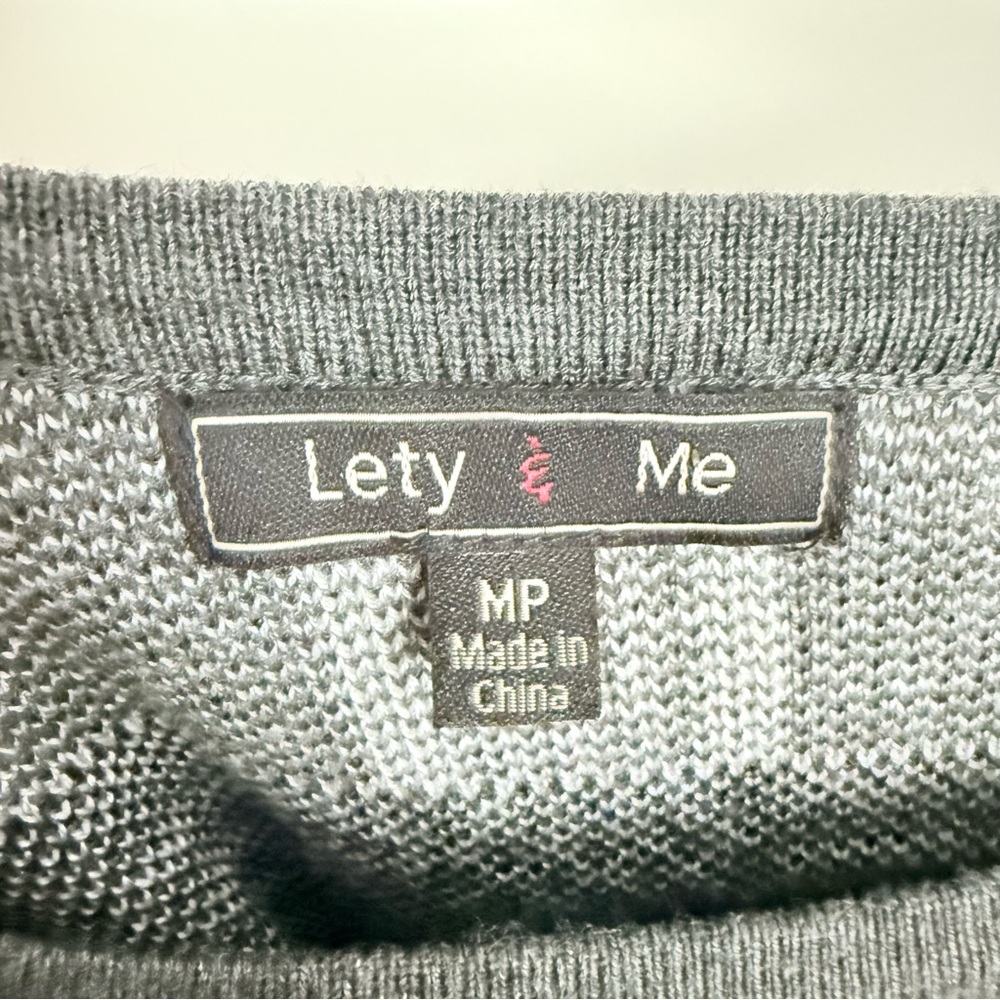 NWOT- Lety & Me Plaid/Geo Pattern Long Sleeve Sweater Sz Petite Med - Picture 6 of 10